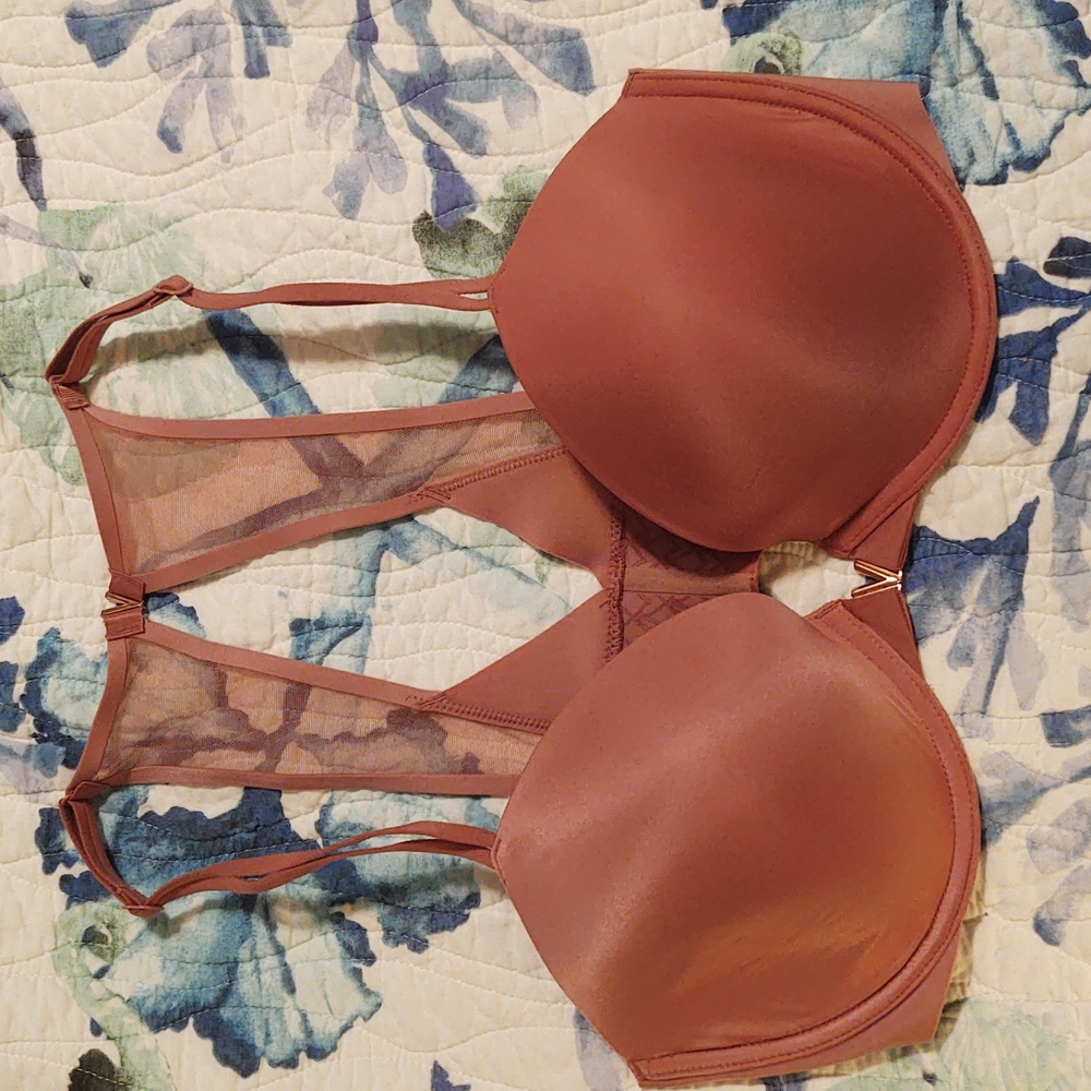 Victorias Secret Bra NWT